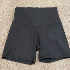Lululemon Groove Shorts 5”